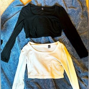 Black and White Long Sleeve Crop Tops